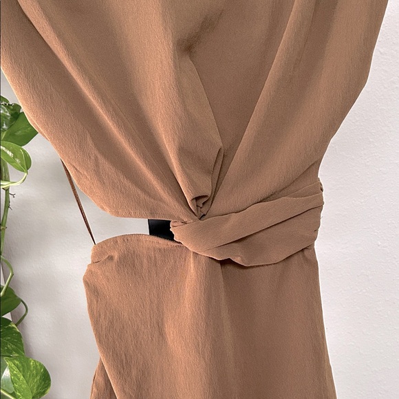 Zara Crepe Cutout Dress. (Taupe) - Picture 4 of 6